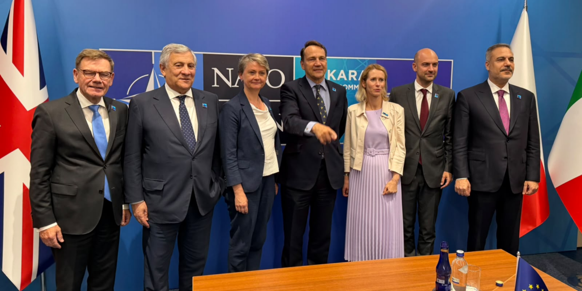 Tajani alla riunione dei ministri Esteri Nato + Ucraina. Illustrata anche operazione che ha individuato agenti russi in Italia