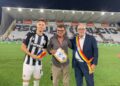 Ascoli–Potenza, gesto istituzionale nel dopogara: il Console della Moldova Roberto Galanti accoglie Sergiu Perciun