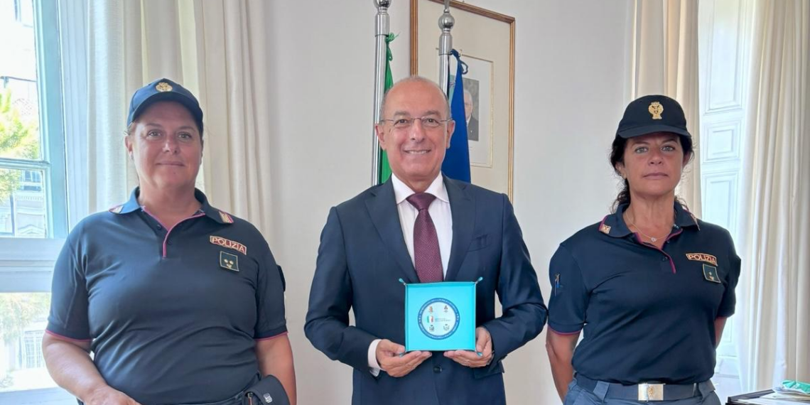 Grecia, l’Ambasciatore Cuculi ringrazia le agenti della Polizia di Stato impegnate ad Atene