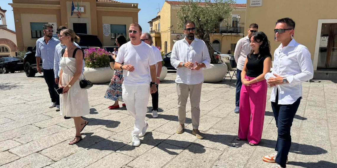 L’Ambasciatore USA Fertitta incontra Ivanka Trump in Costa Smeralda durante il tour di diplomazia costiera
