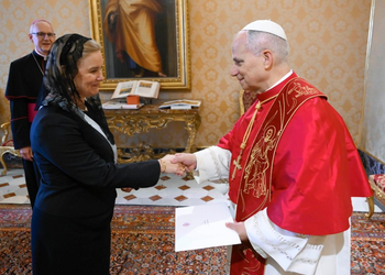 Santa Sede, l’Ambasciatore del Belgio Caroline Vermeulen presenta lettere credenziali a Papa Leone XIV