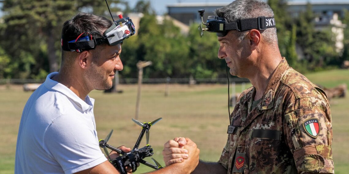“Esercito 1659 Drone Challenge”, a Roma la prima gara di droni con i migliori piloti civili e militari (19-20 settembre)