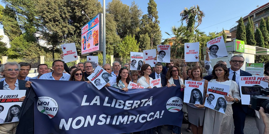 Iran: Noi Moderati davanti all’Ambasciata a Roma per Taraneh e Romina Rahimi