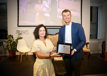 Consegnato a Roma il Premio IILA-Letteratura alla scrittrice colombiana Pilar Quintana