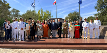 Cefalonia, l’Ambasciatore Cuculi rende omaggio ai caduti della Divisione Acqui
