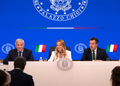 Meloni, “L’incontro di Salvini con l’Ambasciatore russo? I rapporti diplomatici con Mosca non sono chiusi”
