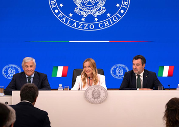 Meloni, “Incontro Salvini con Ambasciatore russo? I rapporti diplomatici con Mosca non sono chiusi”