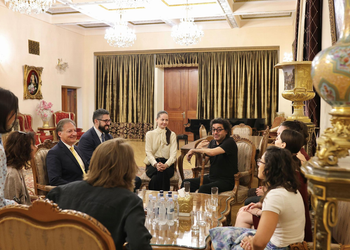 L’Ambasciatore Ferranti visita il Teatro Nazionale Accademico Armeno dell’Opera e del Balletto