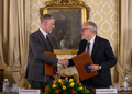 Alessandro Giuli e Andrea Riccardi firmano il Protocollo tra MiC e Società Dante Alighieri