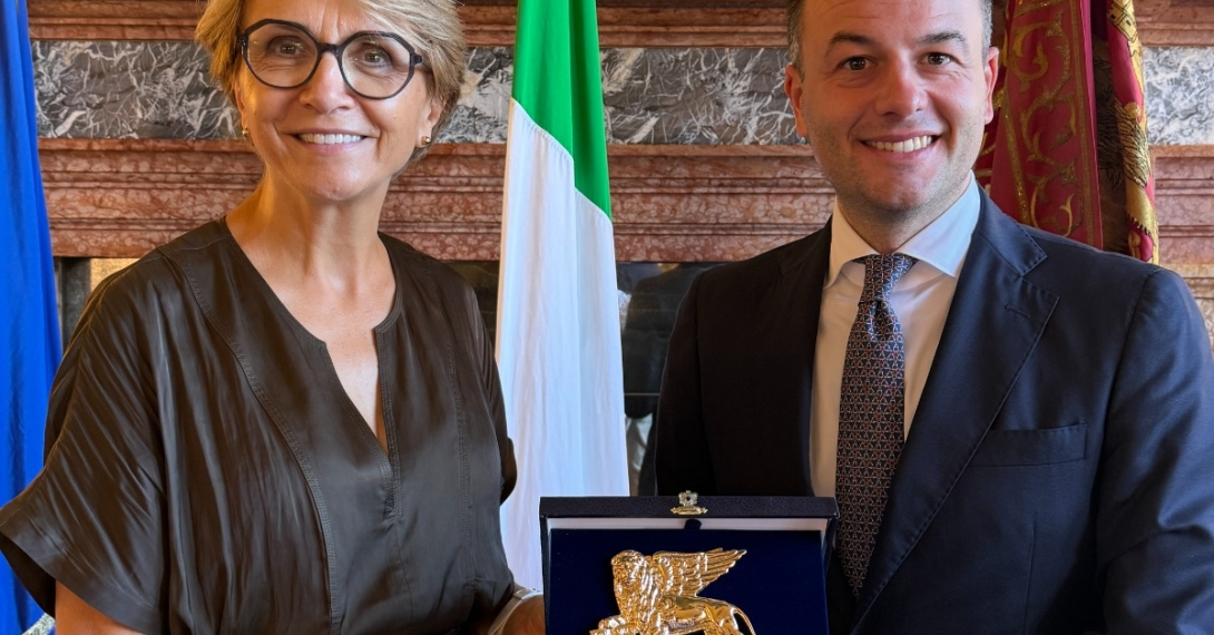 Il Sindaco di Venezia Simone Venturini riceve l’Ambasciatrice di Francia Anne-Marie Descôtes