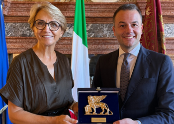Il Sindaco di Venezia Simone Venturini riceve l’Ambasciatrice di Francia Anne-Marie Descôtes