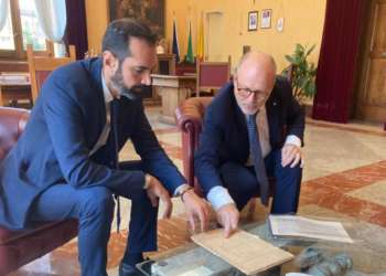 Messina, il Console Turiaco dona al Comune documenti sui soccorsi tedeschi per il terremoto del 1908