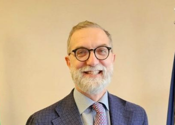 Davide Giglio, Ambasciatore d’Italia a Manila: “L’Asia mi ha insegnato a comprendere contesti, mentalità e culture diverse. La mia più grande soddisfazione da diplomatico? Aver potuto condividere la mia esperienza con la mia famiglia”