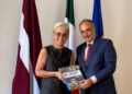 Lettonia e Italia, incontro a Roma tra gli Ambasciatori Elita Gavele e Alessandro Monti