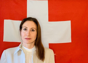 Laura Andina, Console Onorario della Confederazione Svizzera a Bologna: “Neutralità, affidabilità e dialogo hanno oggi un valore speciale. Essere un punto di ascolto e orientamento è la dimensione del mio lavoro che sento più profondamente”