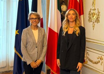 Genova, la Sindaca Salis riceve l’Ambasciatrice di Francia in Italia Anne-Marie Descôtes
