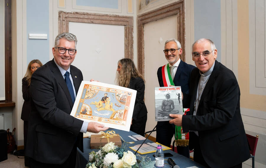 Cinque Ambasciatori per don Confalonieri